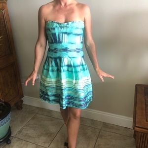 Turquoise strapless dress